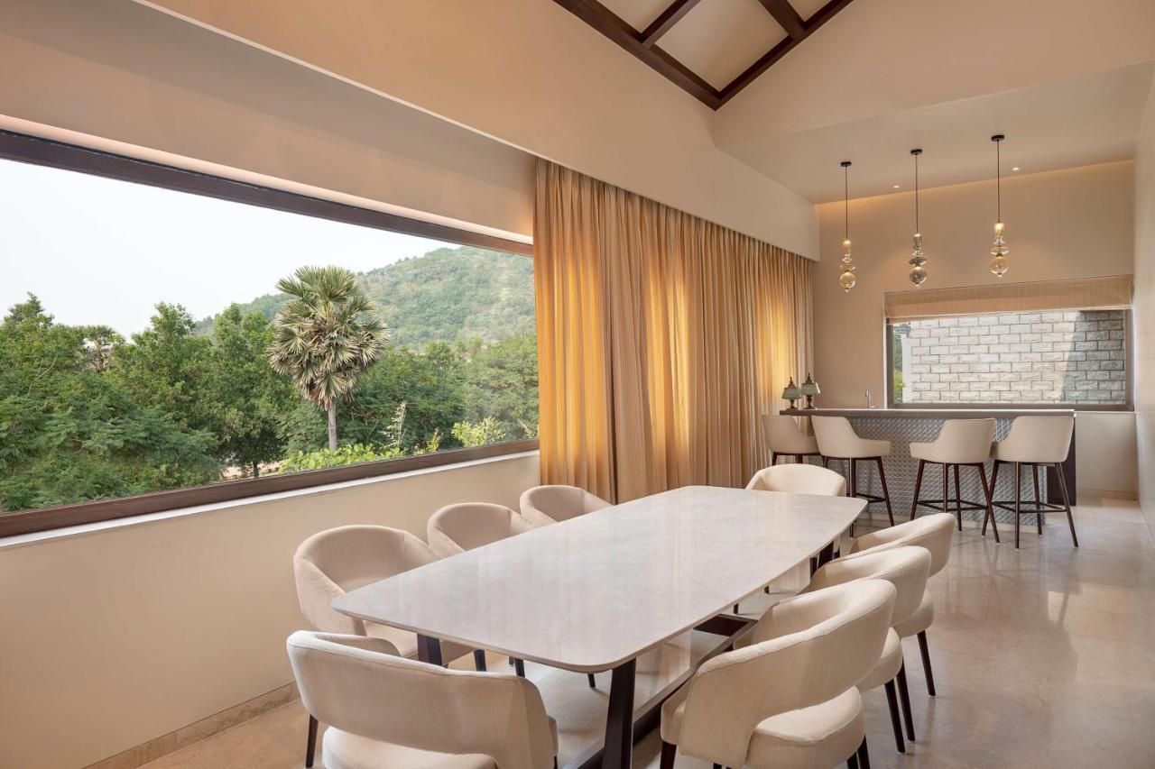 होटल Radisson Blu 5*